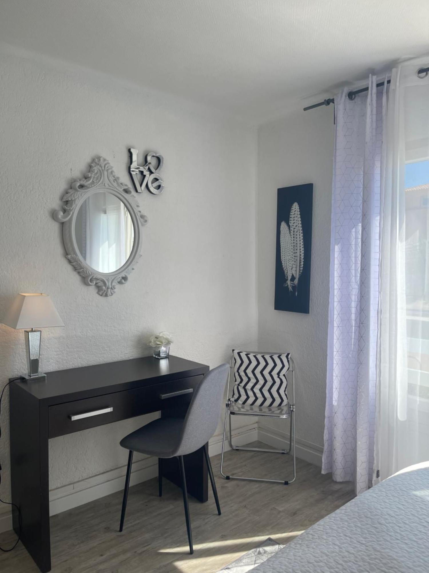 Le Grand Large Bord De Mer Hotel & Appartements Палава-ле-Фло Экстерьер фото